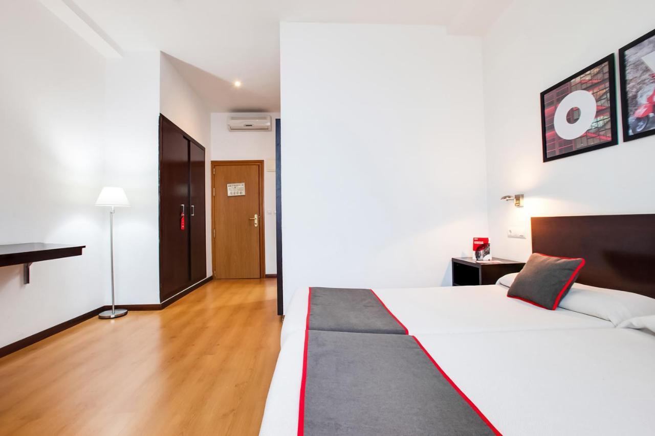 Oyo Hotel Parque Empresarial Aviles Luaran gambar