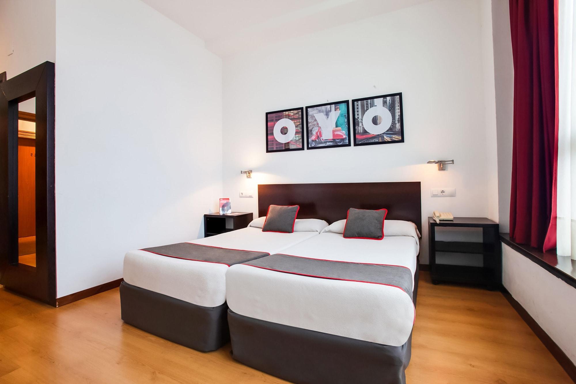 Oyo Hotel Parque Empresarial Aviles Luaran gambar