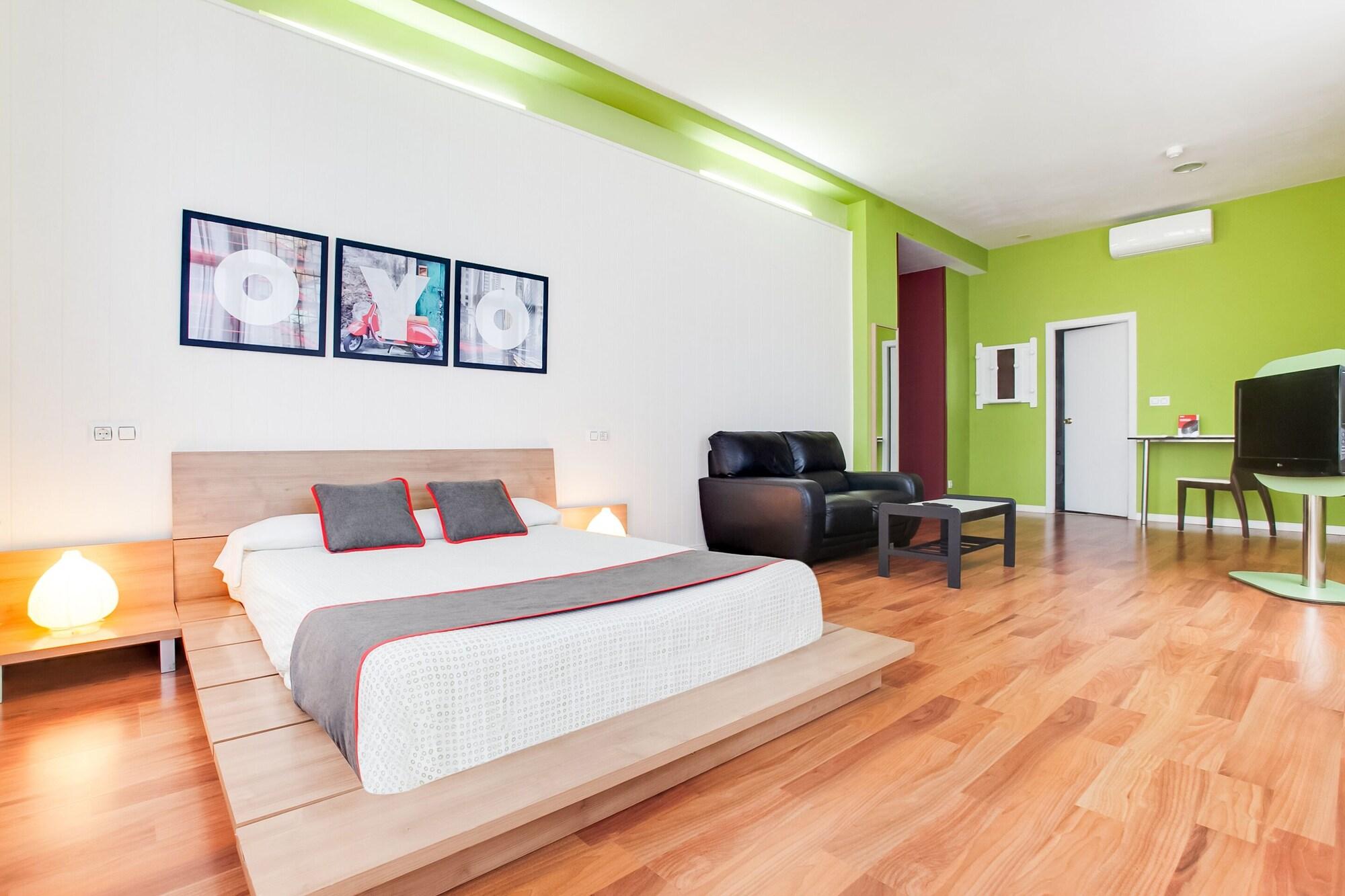Oyo Hotel Parque Empresarial Aviles Luaran gambar