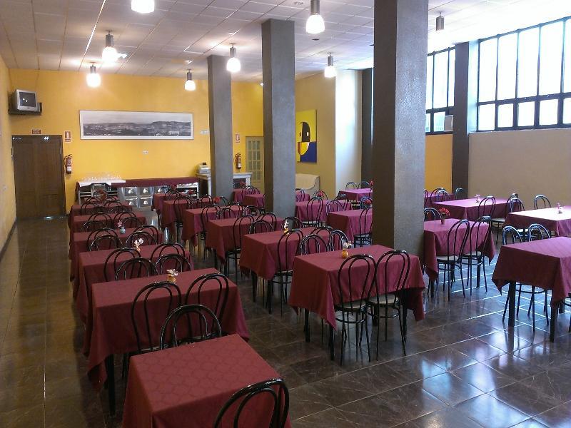 Oyo Hotel Parque Empresarial Aviles Luaran gambar